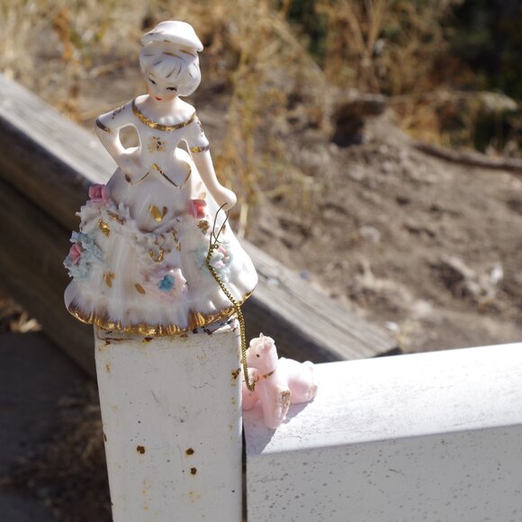 Antique Porelain Lady With Her Poodle on Chain Japan - Picture 3 of 5